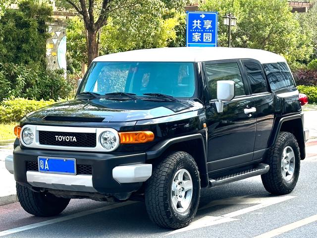 Toyota FJ Cruiser