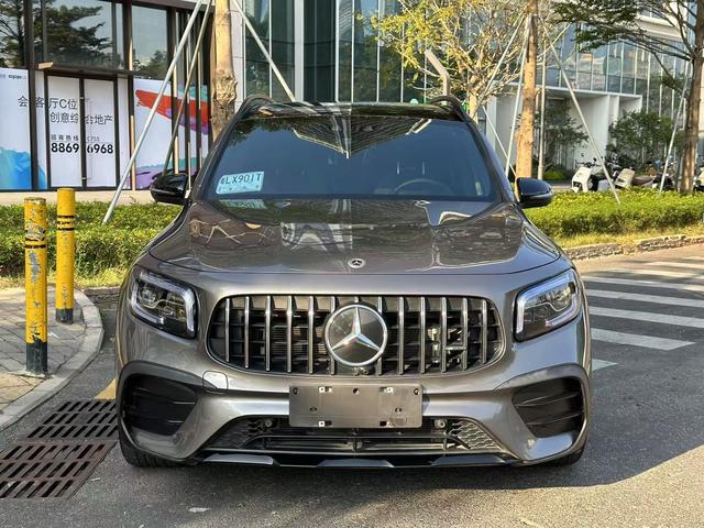 Mercedes-Benz GLB AMG