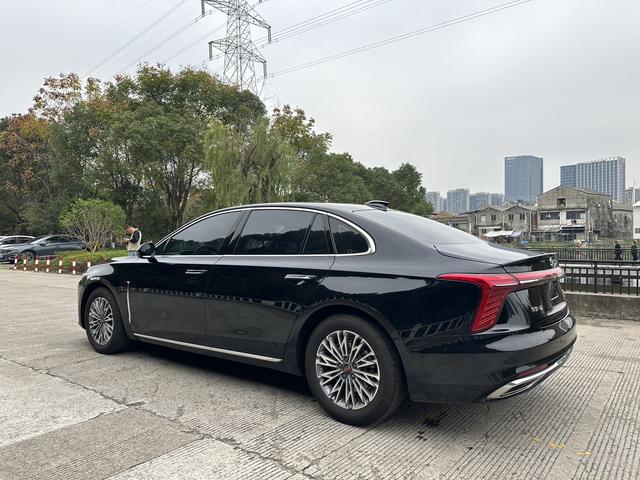 Hongqi H5