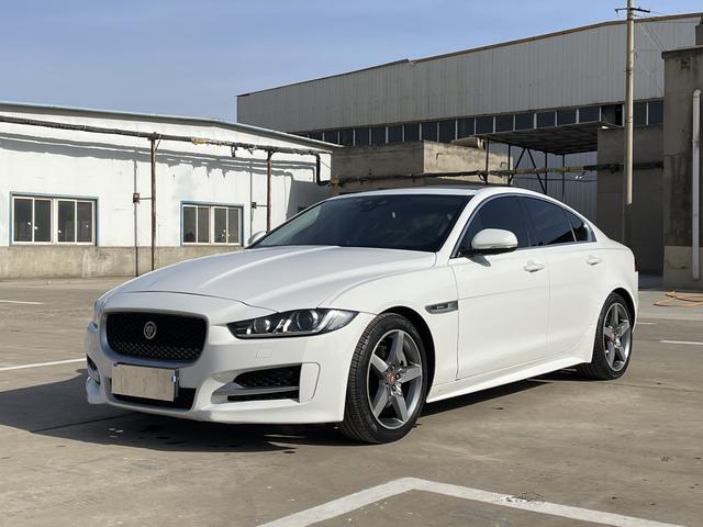 Jaguar XE