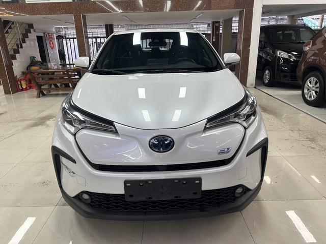 Toyota C-HR EV