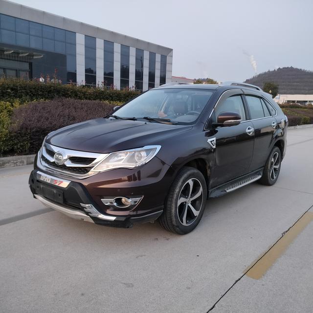 BYD S7