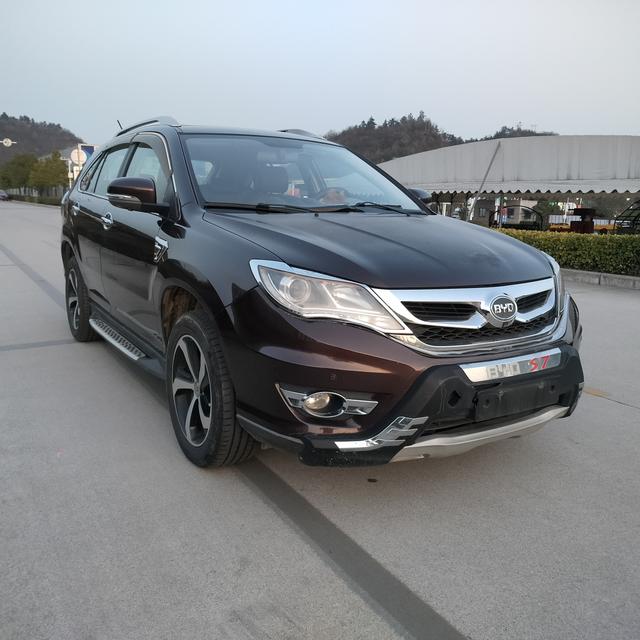 BYD S7