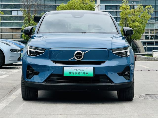 Volvo C40 EV