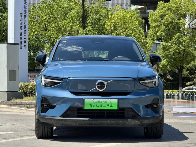 Volvo C40 EV