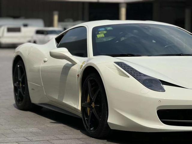 Ferrari 458