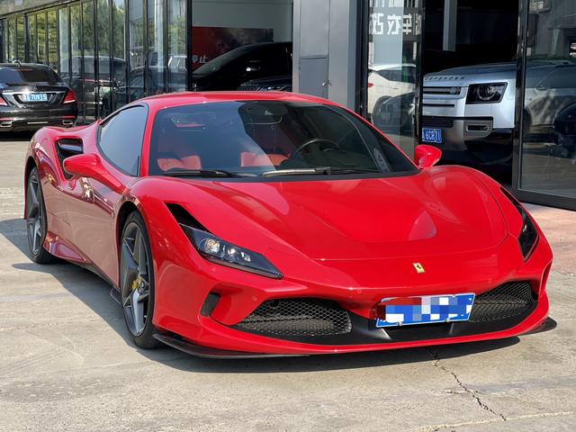 Ferrari F8