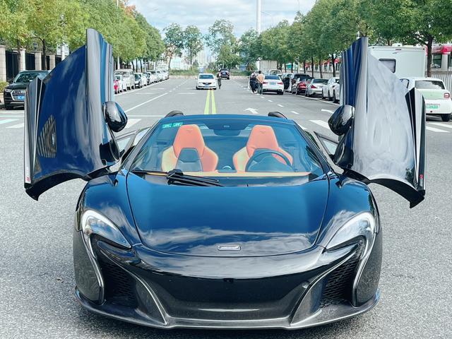 McLaren 650S