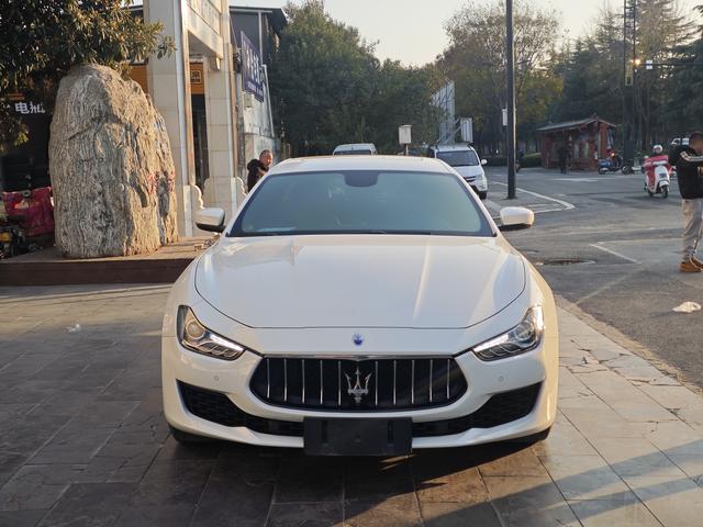 Maserati Ghibli