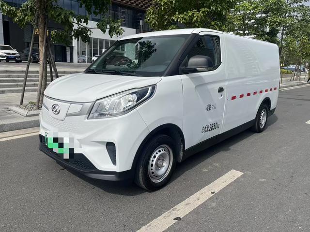 Maxus EV30