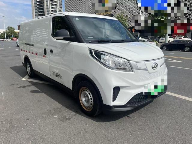 Maxus EV30