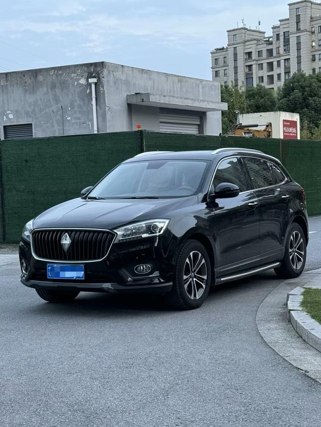 Borgward BX7