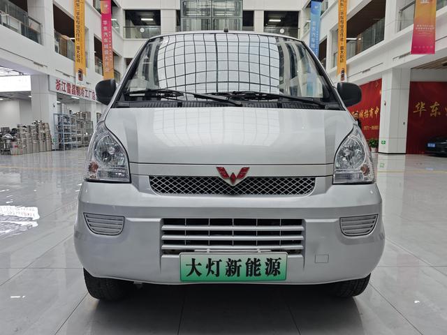 Wuling Rongguang EV