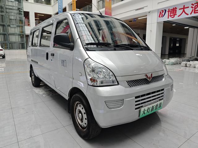 Wuling Rongguang EV