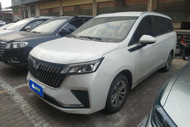 Wuling Jiachen