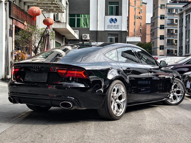 Audi S7