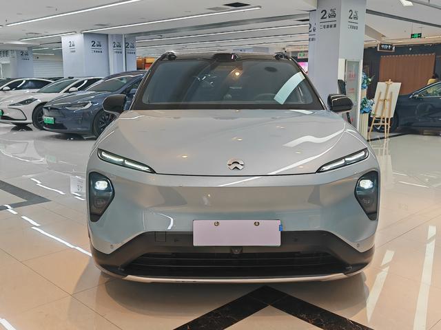 NIO ES7