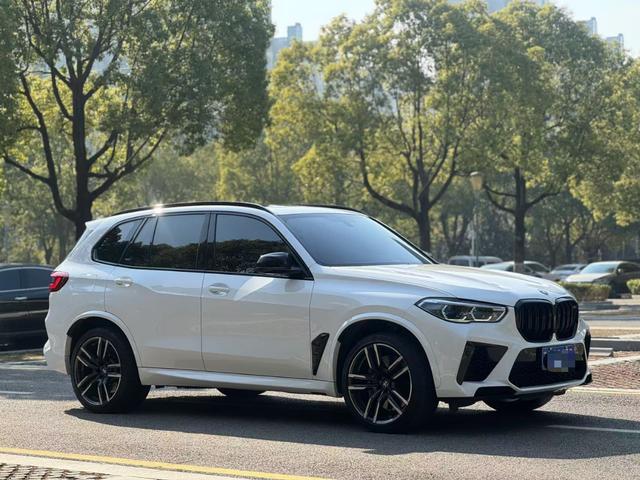 BMW X5M