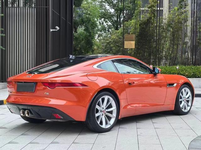 Jaguar F-TYPE