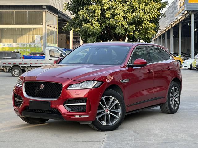 Jaguar F-PACE