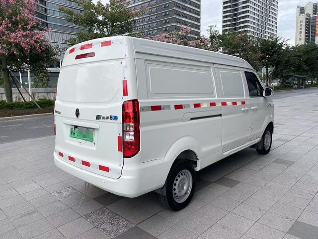 Jinbei New Hiace EV