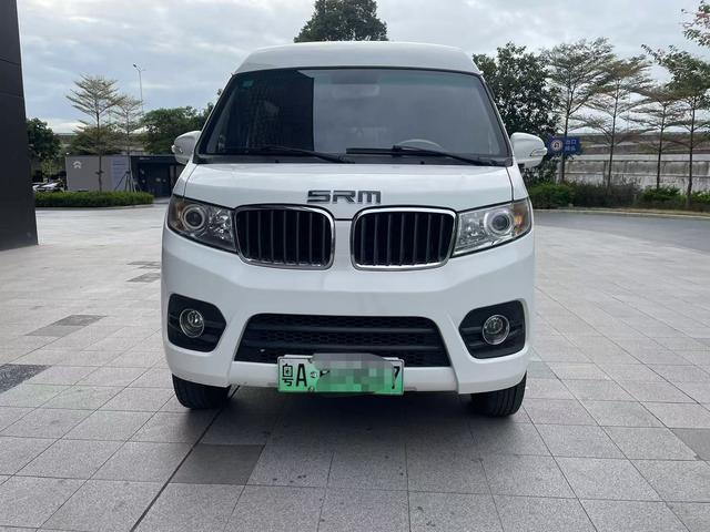 SRM Xinyuan Hiace EV