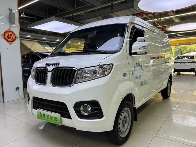 SRM Xinyuan Hiace EV