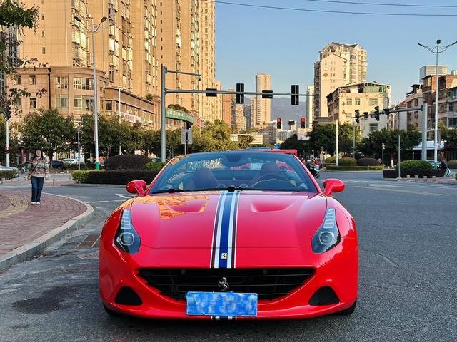 Ferrari California T