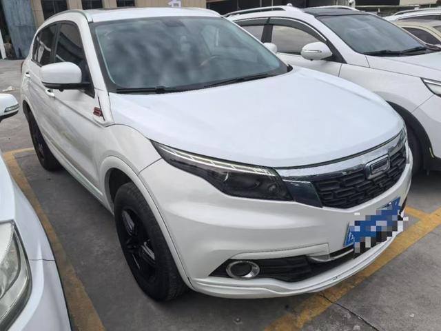 Qoros 5