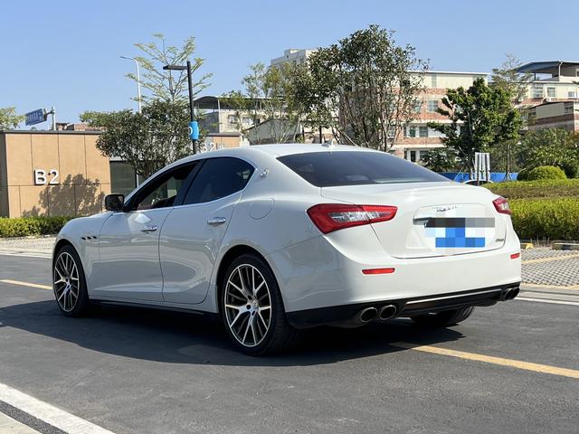 Maserati Ghibli