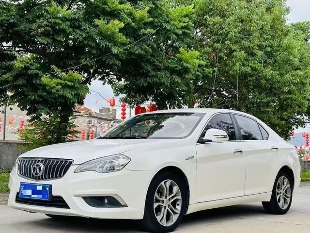 BAIC Saab D70