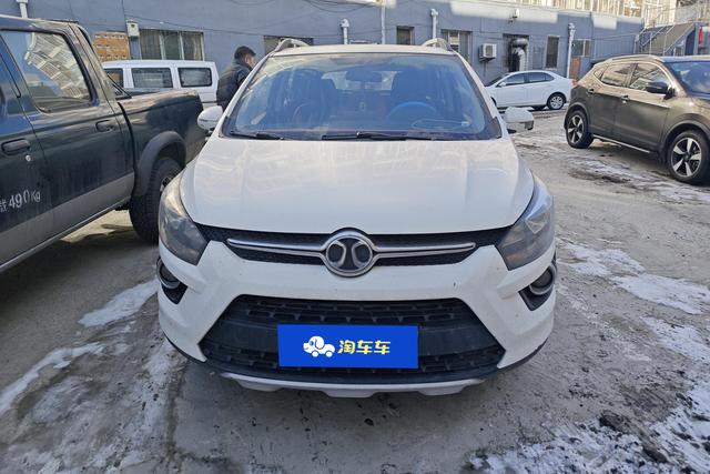 BAIC Shenbao X25