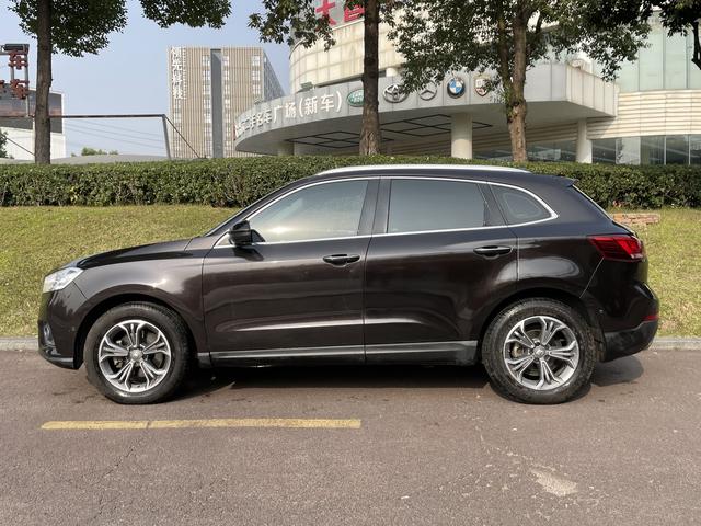 Borgward BX7