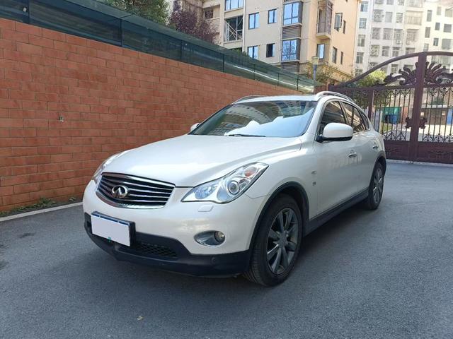 Infiniti QX50 (imported)