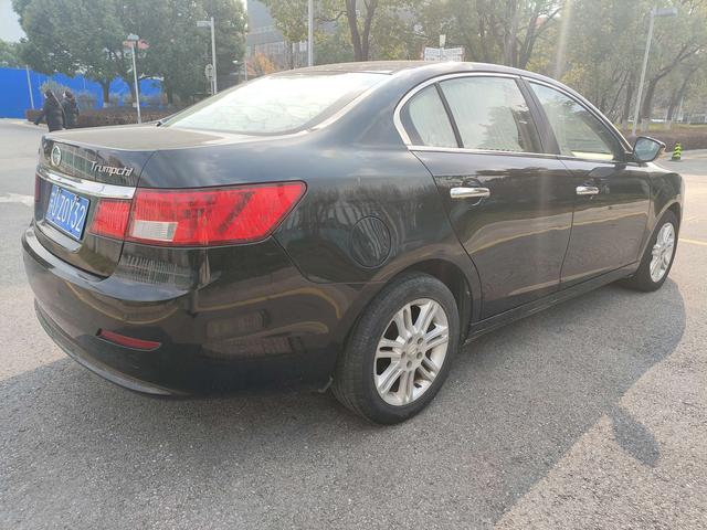 GAC Trumpchi GA5