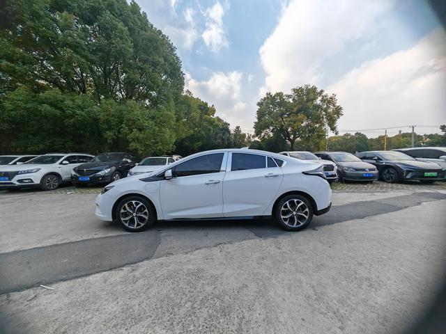 Buick VELITE 5