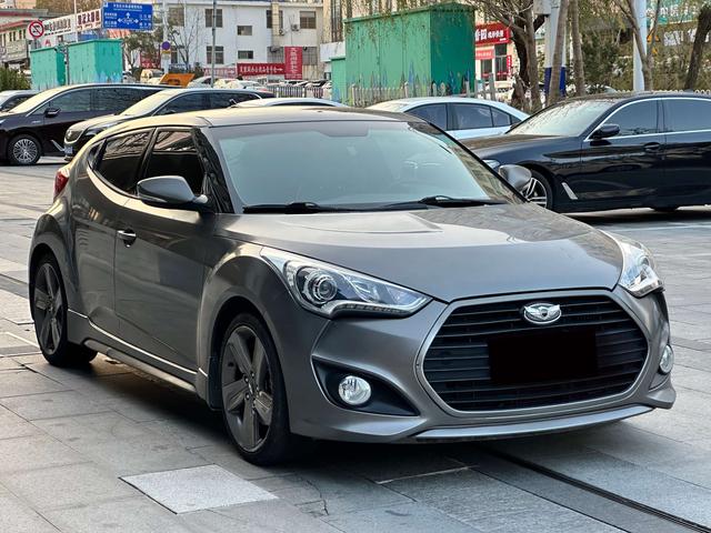 Hyundai Veloster