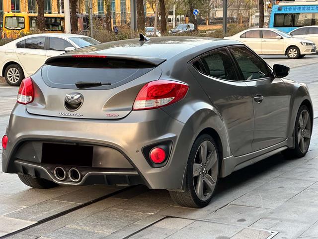 Hyundai Veloster