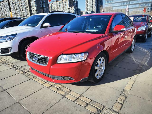 Volvo S40