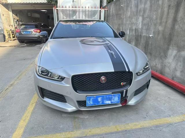 Jaguar XE