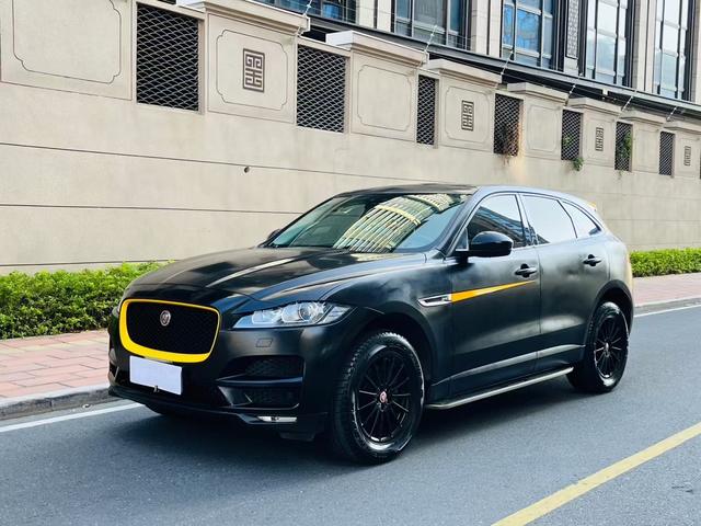 Jaguar F-PACE