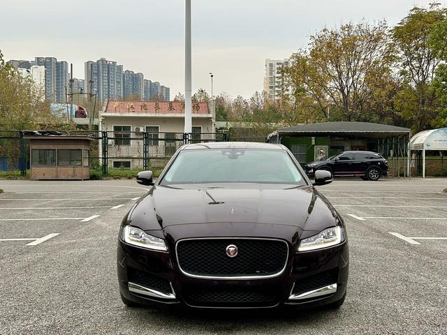 Jaguar XFL