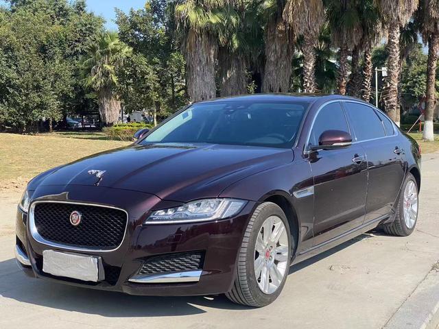 Jaguar XFL