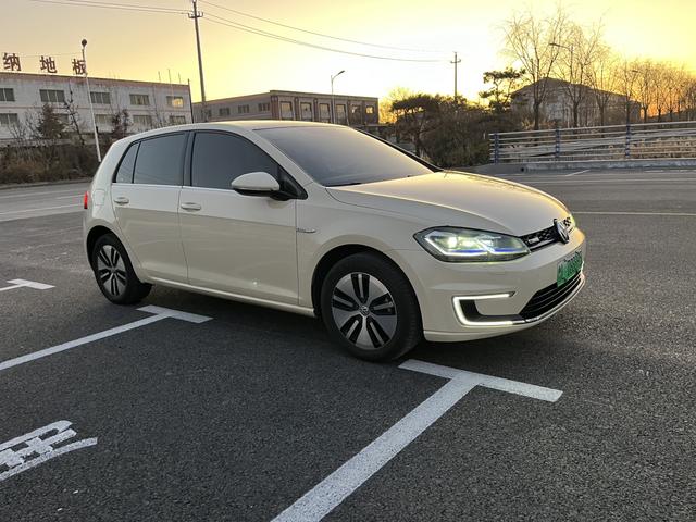 Volkswagen Golf·Pure Electric