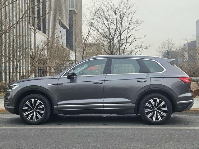 Volkswagen Touareg PHEV