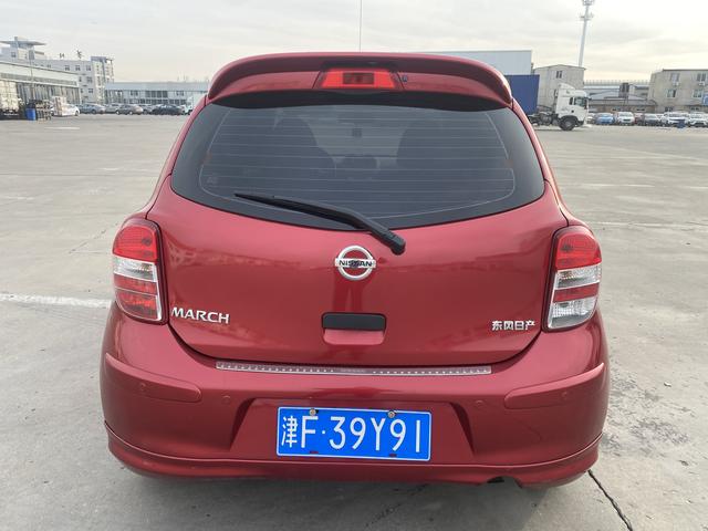 Nissan March