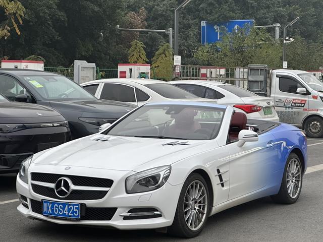 Mercedes-Benz SL Class