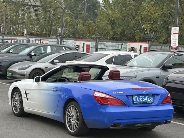 Mercedes-Benz SL Class