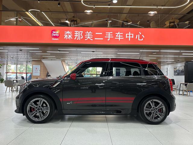 MINI JCW COUNTRYMAN