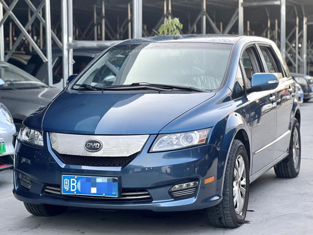 BYD e6